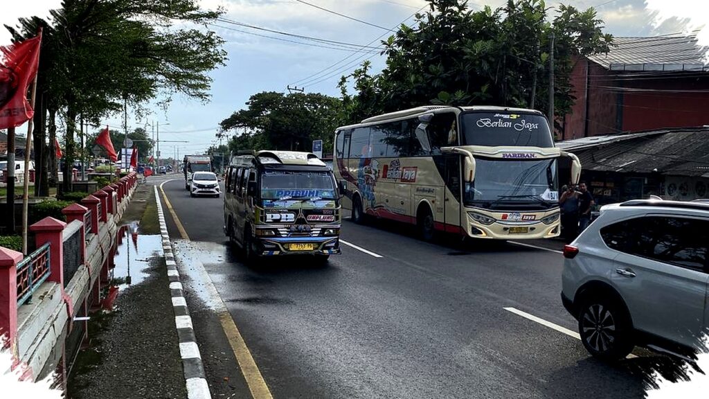 Hindari Palimanan, Jalur Kota Indramayu Dipadati Kendaraan Menuju Jateng