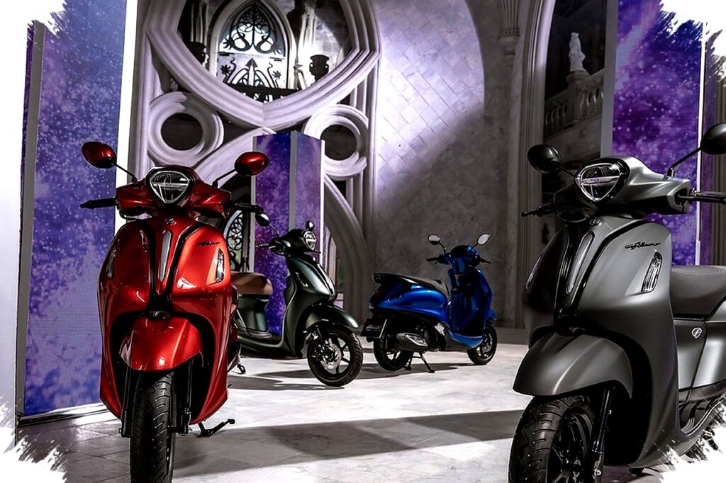 Yamaha Grand Filano Vs Honda Scoopy, Premium Elegan Atau Irit Untuk Harian?