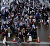 Hampir 500 Petugas TSA Mengundurkan Diri, Krisis Shutdown Ancaman Nyata di Bandara-Bandara AS Hampir 500 Petugas TSA Mengundurkan Diri, Krisis Shutdown Ancaman Nyata di Bandara-Bandara AS