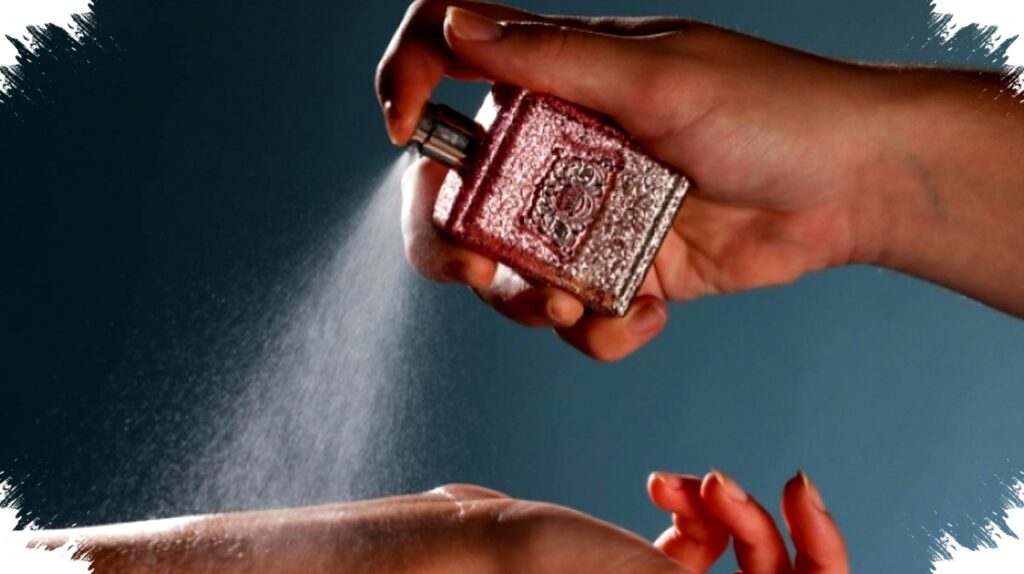 Bau Badan Bikin Risih Saat Panas Panasan Jalanan, 5 Titik Rahasia Semprot Parfum Agar Wangi Paripurna