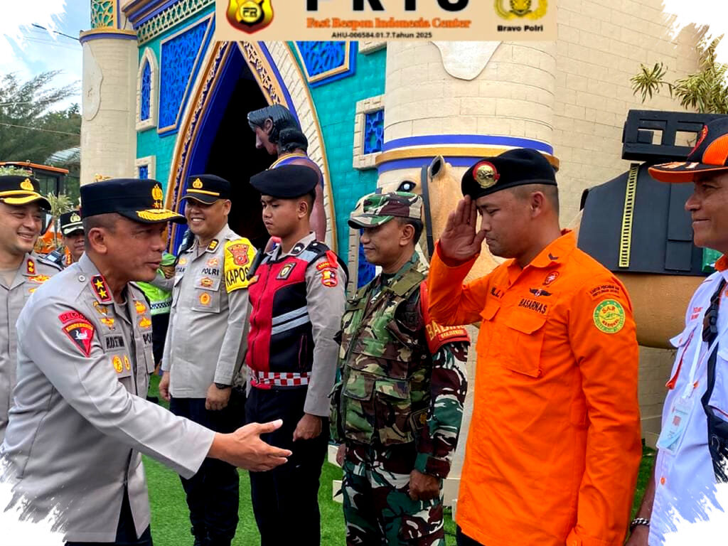 Kapolda Jabar Beri Tali Asih Bagi Pahlawan Lalu Lintas, Pengabdian Tanpa Henti di Pos Hoegeng Simpang Gadog