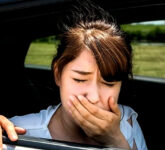 Saat Layar Memicu Mual, Aktifkan Vehicle Motion Cues di iPhone Sebelum Perjalanan Jauh Saat Layar Memicu Mual, Aktifkan Vehicle Motion Cues di iPhone Sebelum Perjalanan Jauh