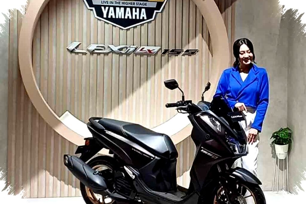 Yamaha Lexi LX 155 vs Honda Vario 160, Adu Nyaman atau Praktis yang Menentukan?