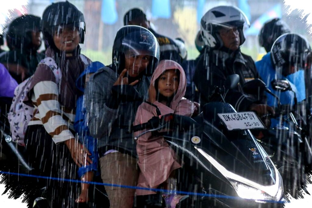 Surabaya Berpotensi Hujan Ringan Hari Ini, Waspadai Perubahan Cuaca Mendadak di Kota Pahlawan