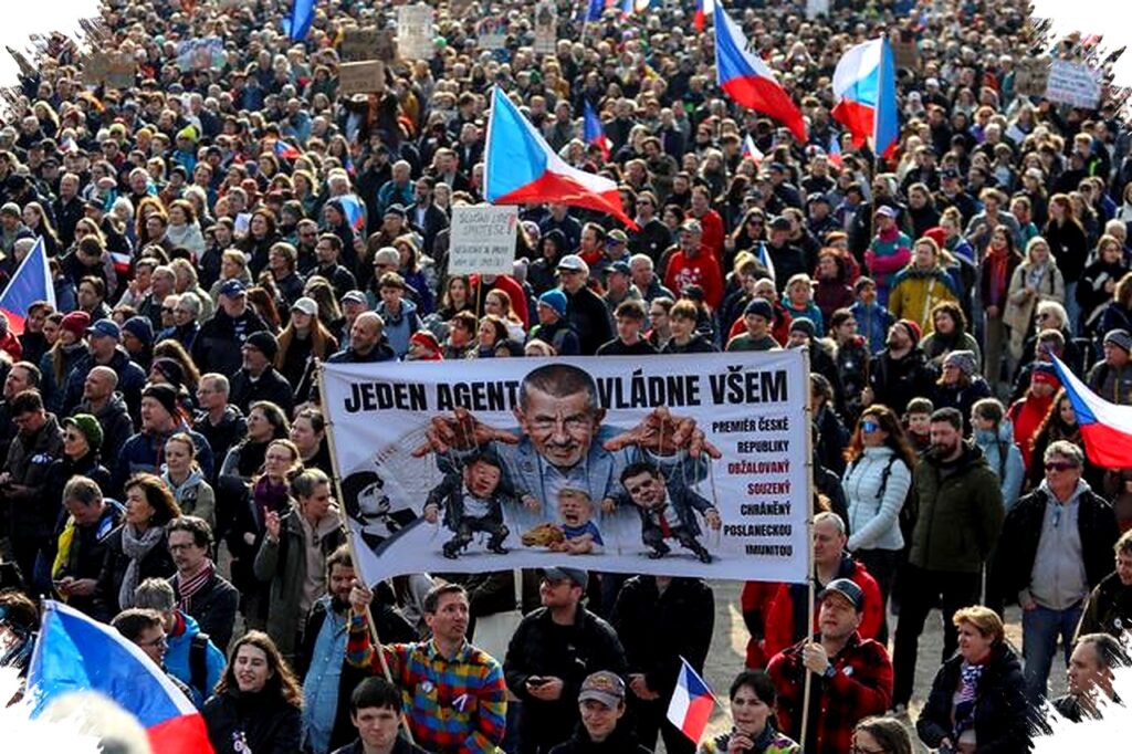 Czechs Berbondong Lawan Pemotongan Anggaran Pertahanan, Demonstrasi Terbesar Sejak 2019 Menggema di Prague