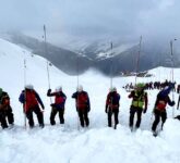 Tragedi di Pegunungan Alpen Italia, 2 Pemuda Tewas Tertimbun Longsoran Salju Mematikan Tragedi di Pegunungan Alpen Italia, 2 Pemuda Tewas Tertimbun Longsoran Salju Mematikan