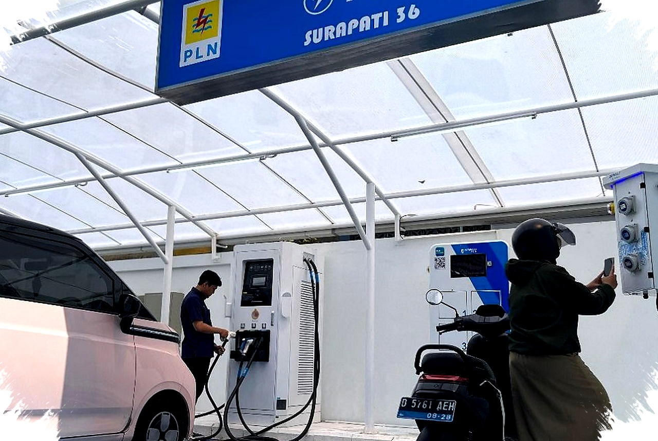 Mau Cas di Rumah atau SPKLU? Kenali 4 Jenis Charging Station dan Bedanya