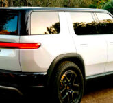 Uber Siap Luncurkan 50.000 Robotaxis Rivian R2, Revolusi Transportasi Otomatis Dimulai 2028 Uber Siap Luncurkan 50.000 Robotaxis Rivian R2, Revolusi Transportasi Otomatis Dimulai 2028