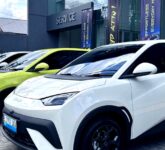Mobil Listrik Bisa Jadi Penolong Saat Mudik, V2L untuk Masak Air dan Cas HP Darurat Mobil Listrik Bisa Jadi Penolong Saat Mudik, V2L untuk Masak Air dan Cas HP Darurat