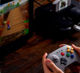 8BitDo Rayakan Era Nintendo 64, Dua Perangkat Baru Buka Cara Main yang Lebih Fleksibel