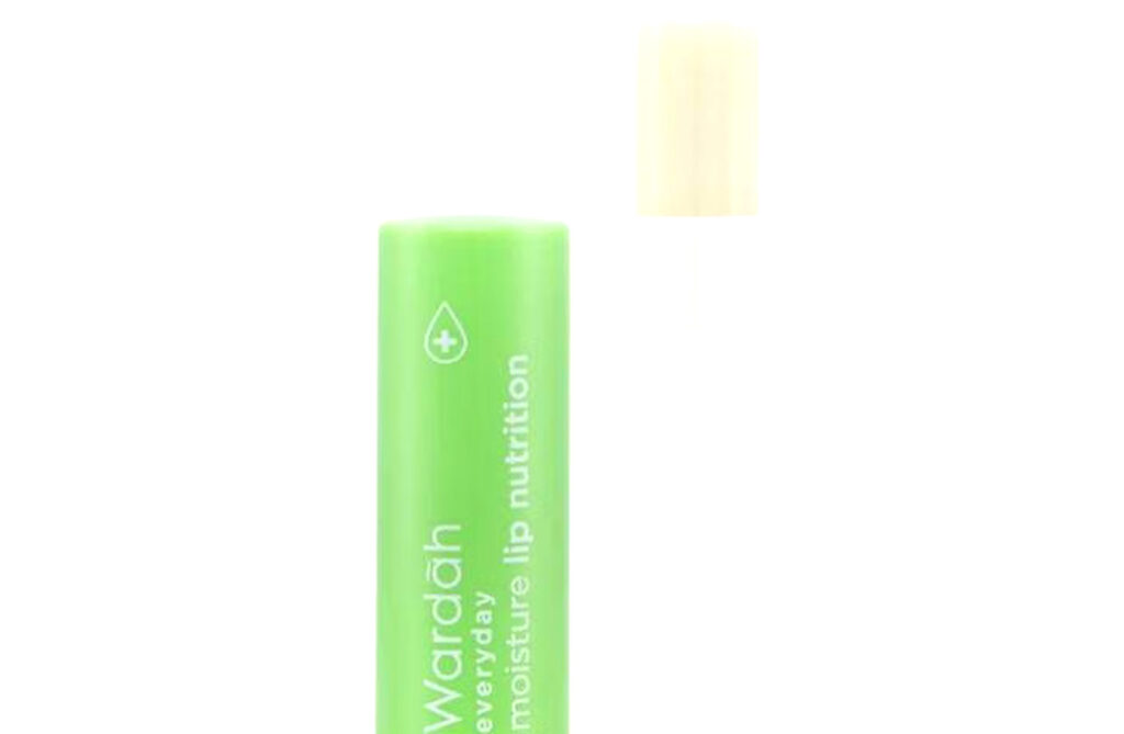 5 Lip Balm Ampuh Atasi Bibir Kering Saat Mudik, Rahasia Tampil Kece Tanpa Pecah-Pecah!
