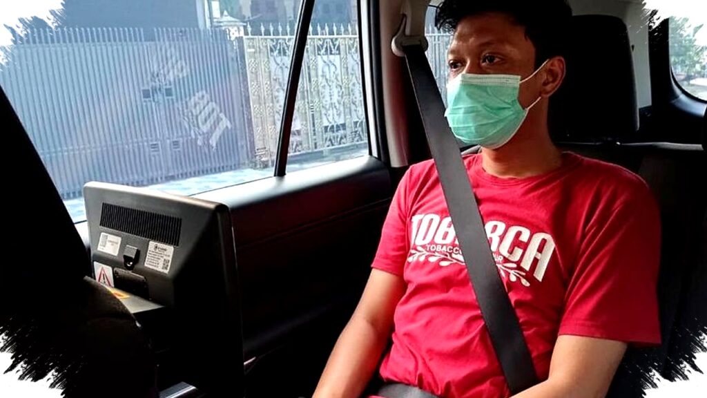 Penumpang Belakang Tak Wajib Pakai Sabuk Pengaman, Nyawa Taruhannya Jika Abaikan!