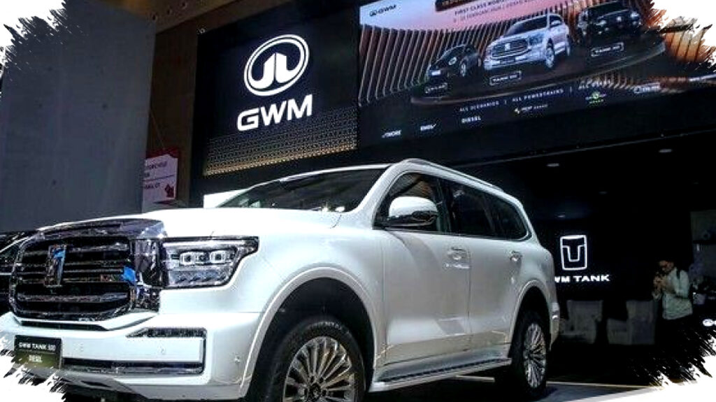 GWM Tank 500 Tantang Dominasi Fortuner dan Pajero Sport, Siapa Unggul Di Medan Mesin dan Harga?