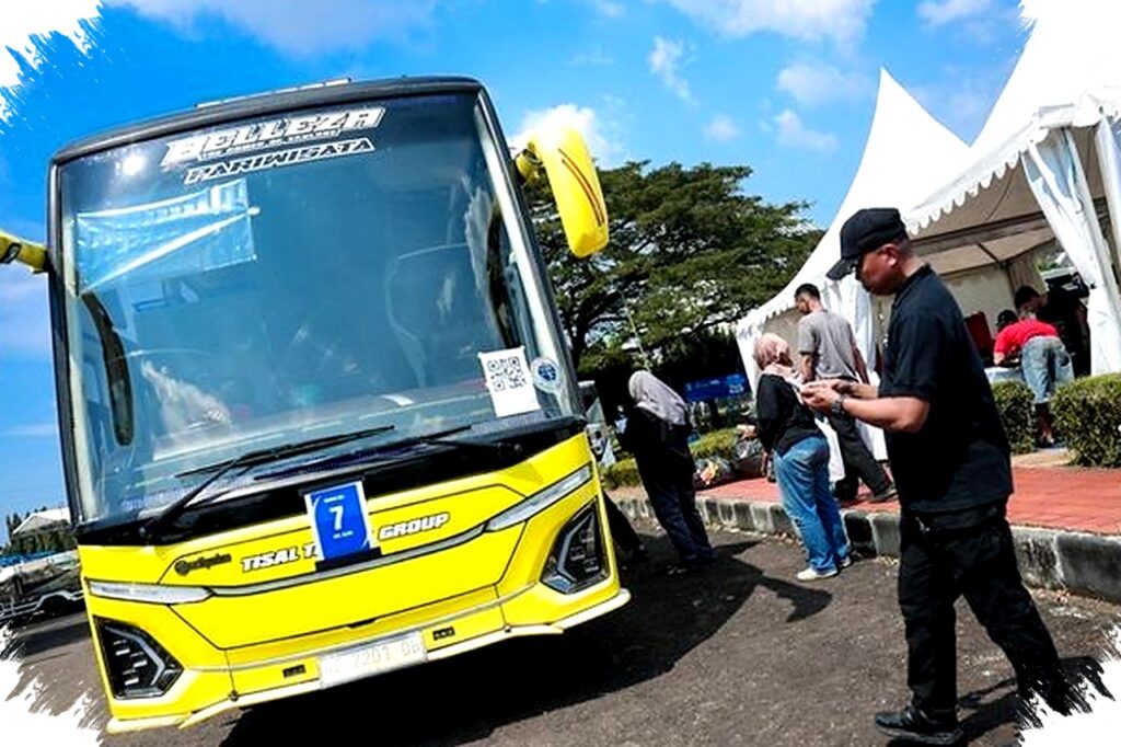Ratusan Bus Berkumpul di TMII, Ribuan Warga Jateng Bersiap Mudik Gratis Lebaran 2026 
Antusiasme Tinggi dan Persiapan Ketat Tanda Kuatnya Harapan Pulang Kampung