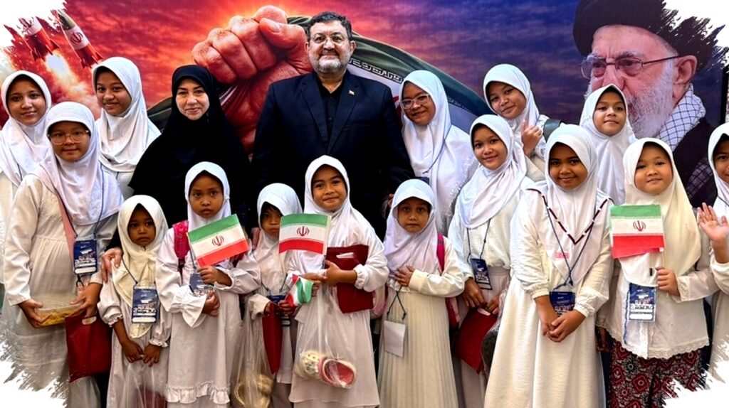 Dubes Iran dan Anak-anak Indonesia Adakan Doa Bersama Mengenang Korban Bom di Minab