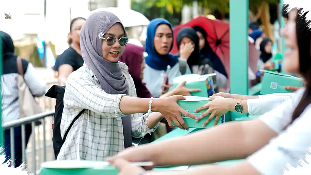 OPPO Bagikan 60.000 Paket Buka Puasa, Momen Kebersamaan Lintas Profesi di Ramadan 2026