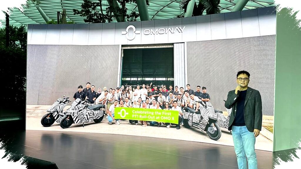 OMO X Siap Diproduksi Massal, Motor Listrik yang Bisa Tetap Tegak Sendiri
