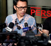 KPK Tangkap Bupati Cilacap dan Sita Uang dalam Operasi Tangkap Tangan OTT