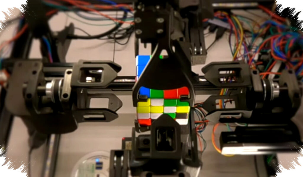 Saudara Ini Ciptakan Robot Pemecah Rubik 4x4 Tercepat Dunia, Menghancurkan Rekor dalam 45 Detik Saja