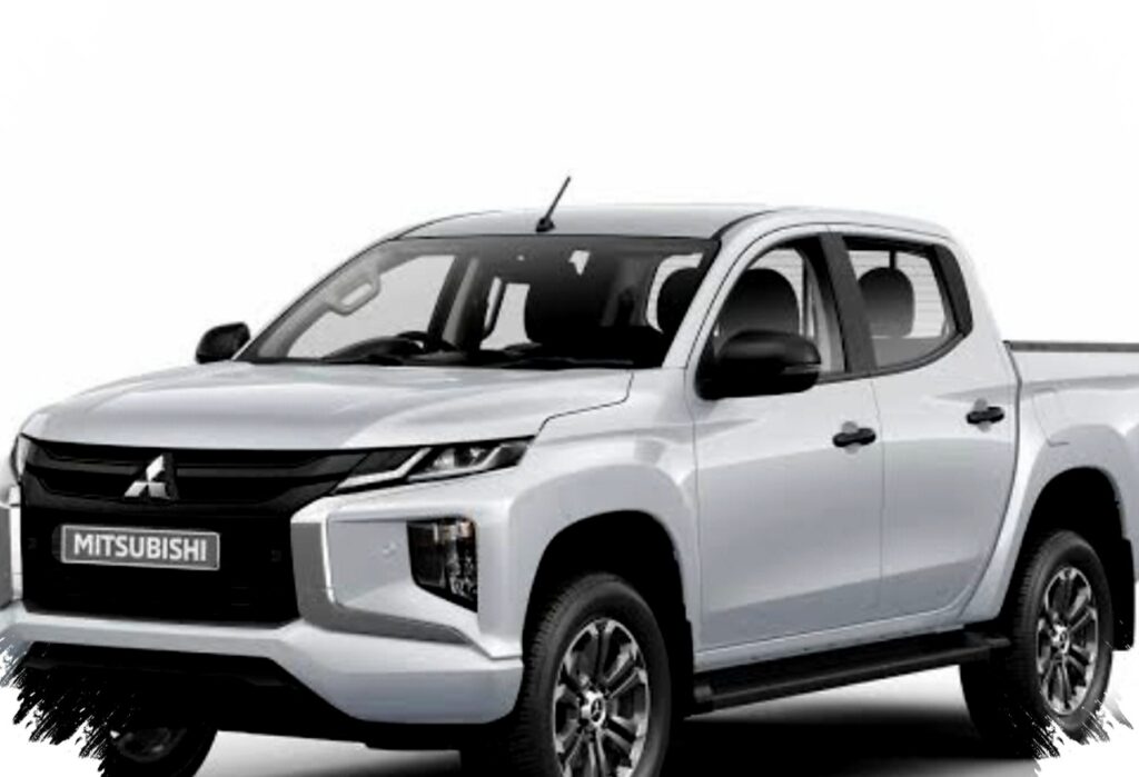 Mitsubishi Triton Mobil 4x4 Desain Futuristik dan Interior Mewah, Performa Tangguh Jadi Raja Medan Berat Indonesia