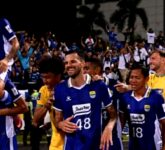 Strategi Umuh Muchtar Hadapi Borneo FC, Persib Bandung Siap Berjuang di Markas Lawan