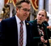Legislator Republik AS Pertahankan Pernyataan Anti-Muslim Memecah Belah, Ancaman Baru Bagi Pluralisme Amerika