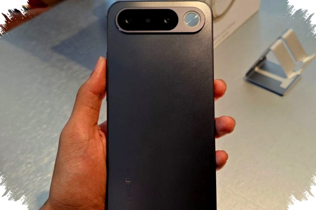 Realme 16 5G Hadir Dengan Baterai 7000mAh dan Desain Ultra Tipis, Tantang Pesaing Di Segmen Ponsel Aktif 2026