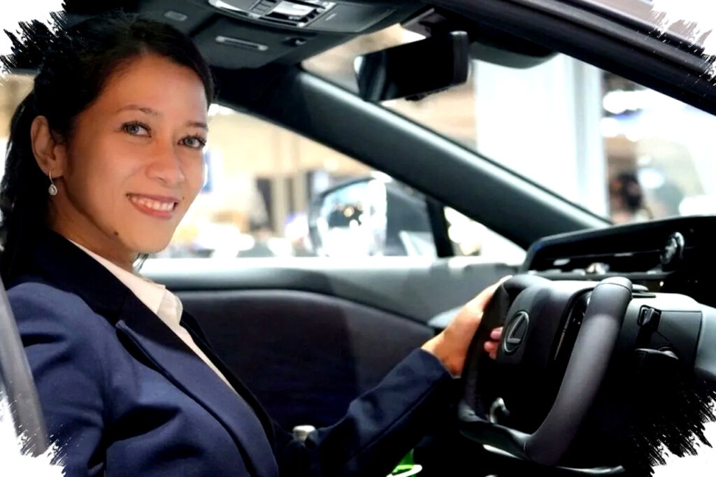 Lexus Bidik Segmen Profesional Muda, Ubah Cara Berinteraksi Dengan Aktivitas Lifestyle Eksklusif dan Model Kompak Entry Luxury