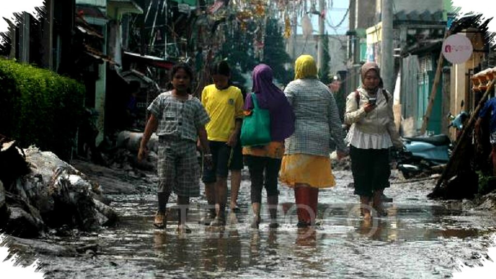 105 Titik Rawan Banjir dan Longsor Mengancam Mudik Jawa Barat, Siapkah Infrastruktur Hadapi Cuaca Ekstrem?