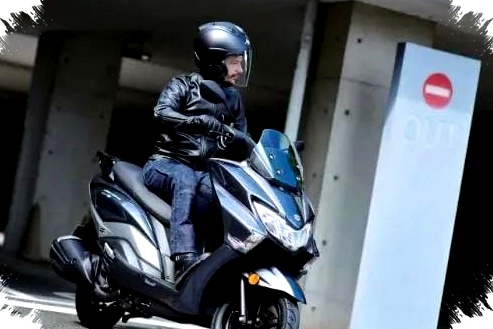 Suzuki Burgman Street 125EX Hadirkan Kenyamanan Maksimal dan Irit, Tapi Performa Santai Jadi Kendala Bagi Pencinta Kecepatan