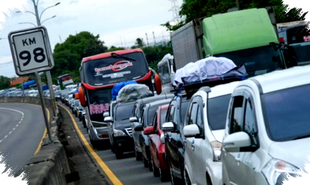Strategi Cerdas Hindari Macet Arus Balik Lebaran, Manfaatkan Waktu Fleksibel dan Informasi Resmi Demi Perjalanan Lancar Tanpa Drama