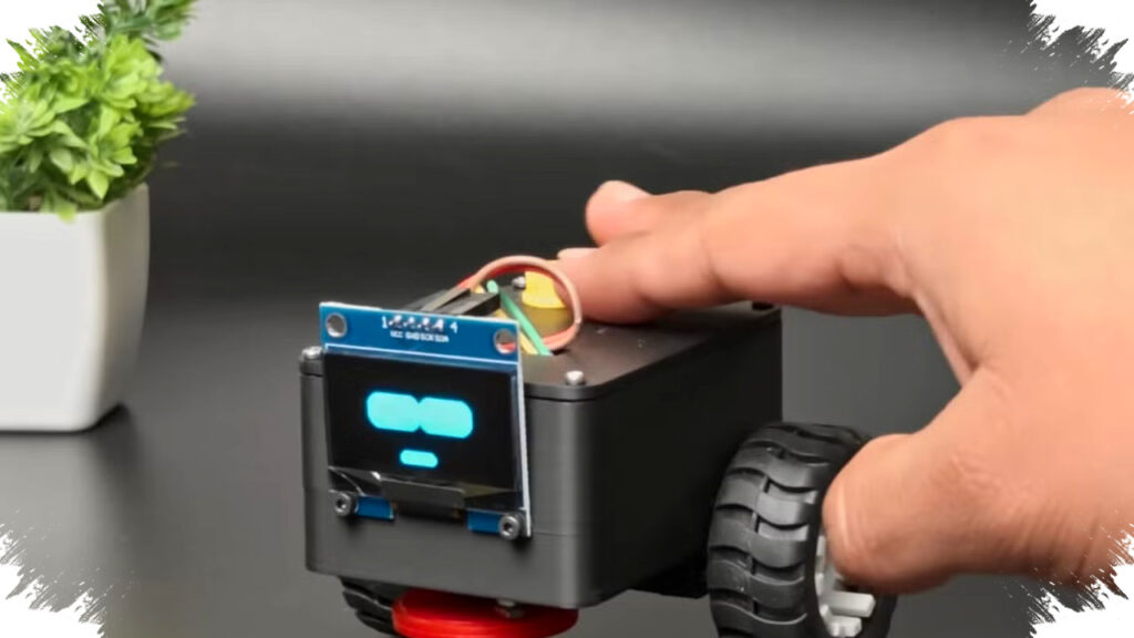 Robot Meja ESP32 Ini Tidak Akan Berhenti Mengganggu, Hanya Diam Saat Dipeluk Seperti Hewan Peliharaan Sungguhan