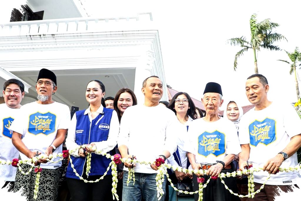 4,2 Juta UMKM Jawa Tengah Terancam Tersisih, Luthfi Buka Pasar Takjil Jadi Strategi Hidupkan Ekonomi Lokal