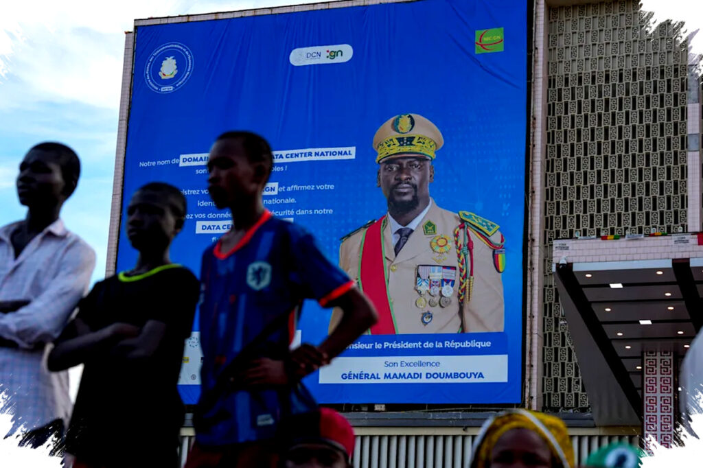 Guinea Hancurkan Tiga Partai Oposisi Utama, Presiden Doumbouya Tegaskan Dominasi Partai Tunggal dan Resiko Demokrasi Terancam
