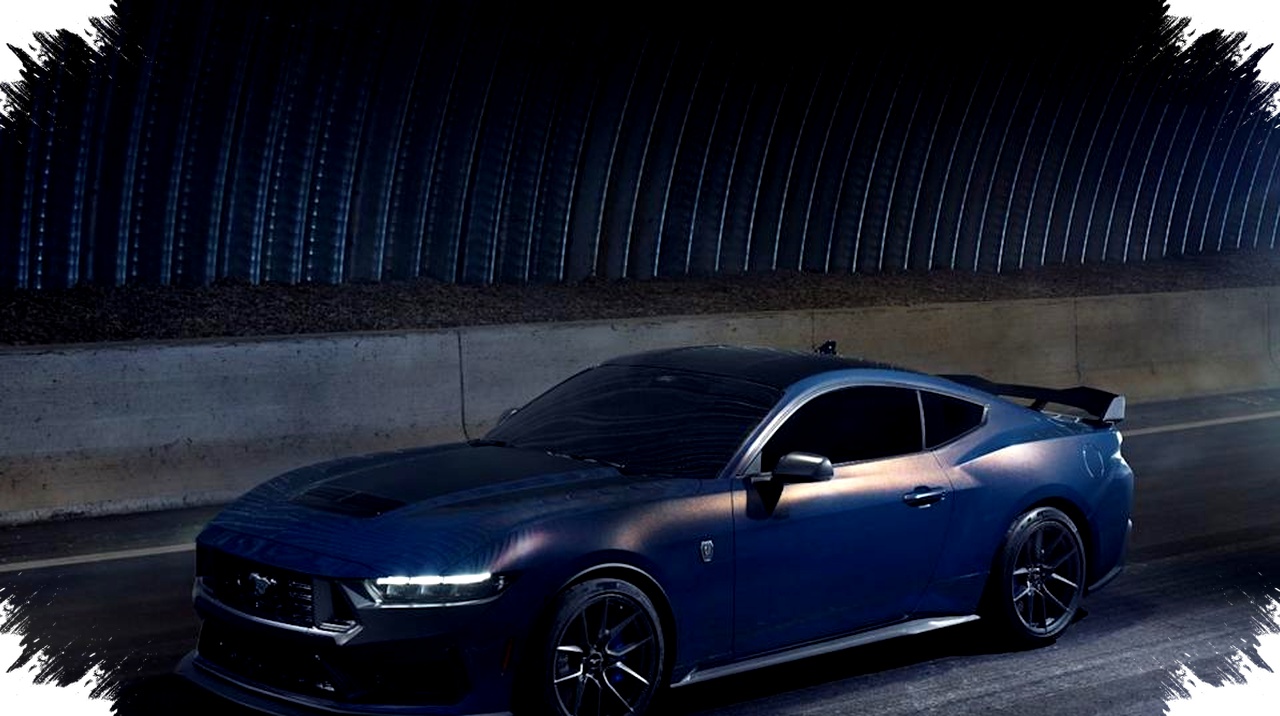 Ford Turunkan Harga Mustang Dark Horse, Persaingan Ketat di Segmen Mobil Performa Meningkat Drastis
