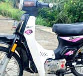 Suzuki Bravo Motor 2-Tak Terlama di Indonesia, Dari Populer Era 90-An Sampai Jadi Koleksi Premium Motor Lawas Suzuki Bravo Motor 2-Tak Terlama di Indonesia, Dari Populer Era 90-An Sampai Jadi Koleksi Premium Motor Lawas