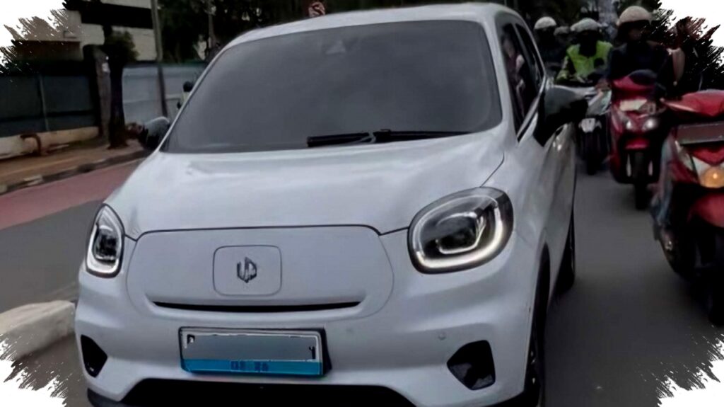 Penampakan Leapmotor T03 di Jakarta Timur Menguak Mobil Listrik Kompak Siap Bersaing di Pasar Indonesia Harga dan Fitur Mengejutkan!