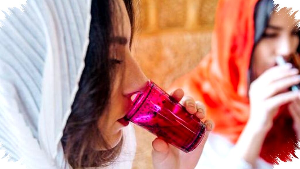 4 Kebiasaan Minum Saat Berbuka yang Tak Disadari Membuat Tubuh Cepat Lemas, Simak Cara Menghindarinya!