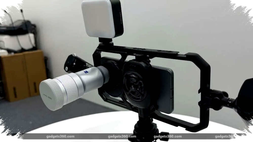 Vivo X300 Ultra Bawa Revolusi Telephoto, Stabilitas CIPA 7.0 Gimbal Menantang Kamera Profesional