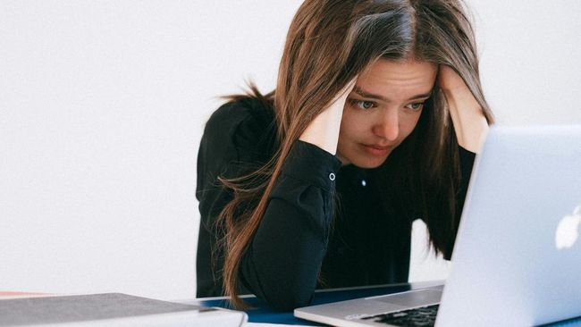 Burnout Mengintai Diam-Diam, Kenali Cara Mencegahnya Lewat Batasan Kerja, Hobi, dan Dukungan Sosial yang Vital!