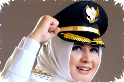 Bupati Pekalongan Terjerat OTT KPK, Gubernur Jateng Prihatin Berat, Apakah Ini Alarm untuk Kepala Daerah Lain?