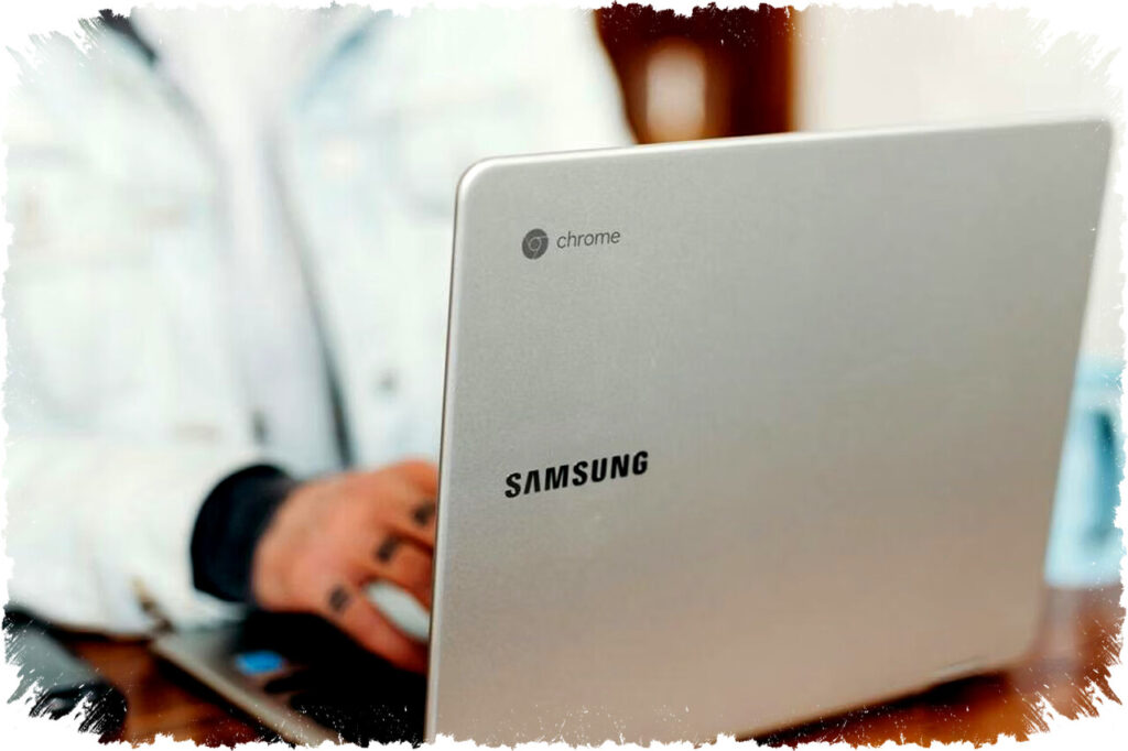 Chromebook Bisa Terhubung Banyak Monitor, Jalankan Aplikasi Linux, Rekam Layar, Kerja Offline Tanpa Banyak yang Tahu!