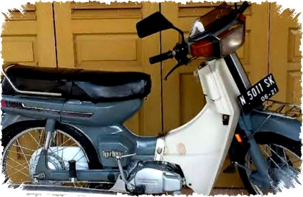 Yamaha V80 Motor Bebek 2-Tak Era 80-an, Dari Kendaraan Harian Jadi Koleksi Langka Bernilai Puluhan Juta