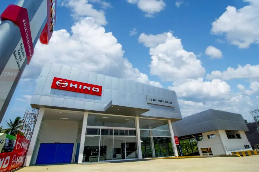 Hino Siapkan 18 Posko 24 Jam di Jalur Mudik Lebaran 2026, Pastikan Armada Tetap Prima dan Perjalanan Lancar Tanpa Hambatan