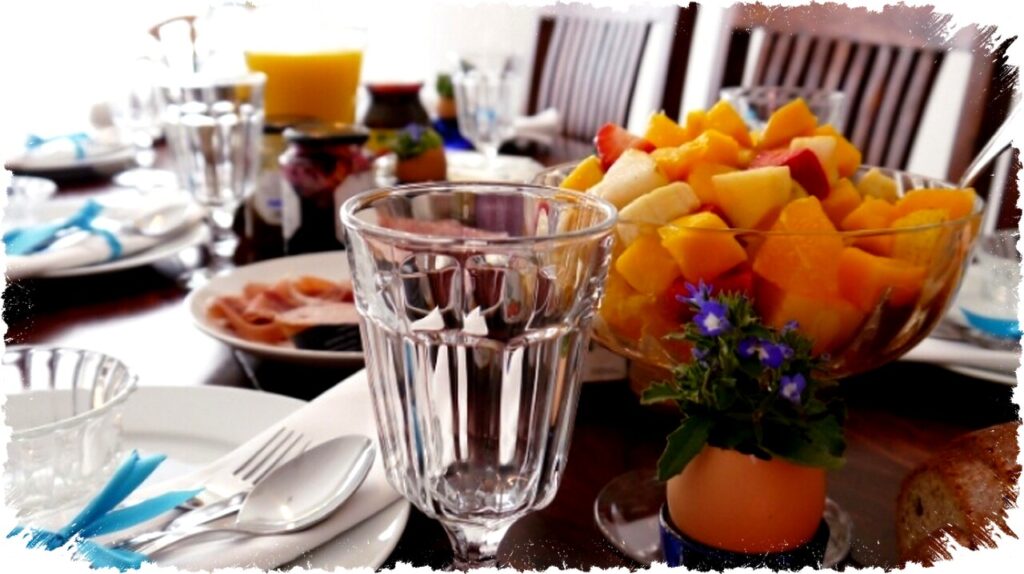 5 Tips Berbuka Puasa Agar Perut Tidak Begah, Nikmati Makan Tanpa Khawatir Tarawih Tetap Nyaman dan Lancar!