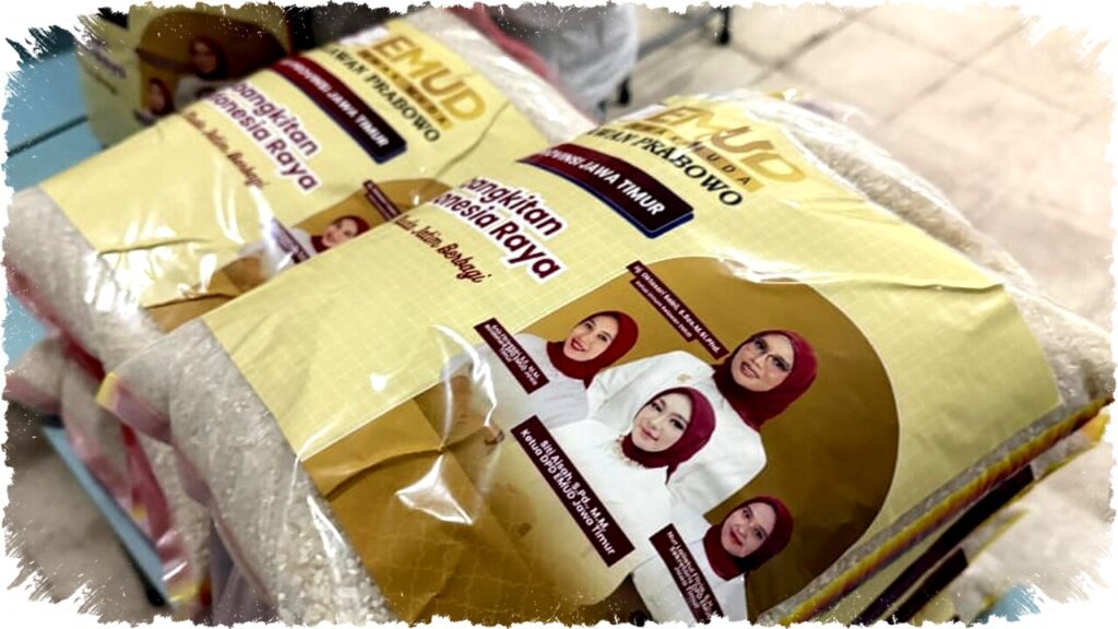 Relawan Prabowo di Jawa Timur Distribusikan Ratusan Paket Beras Dukung Ketahanan Pangan