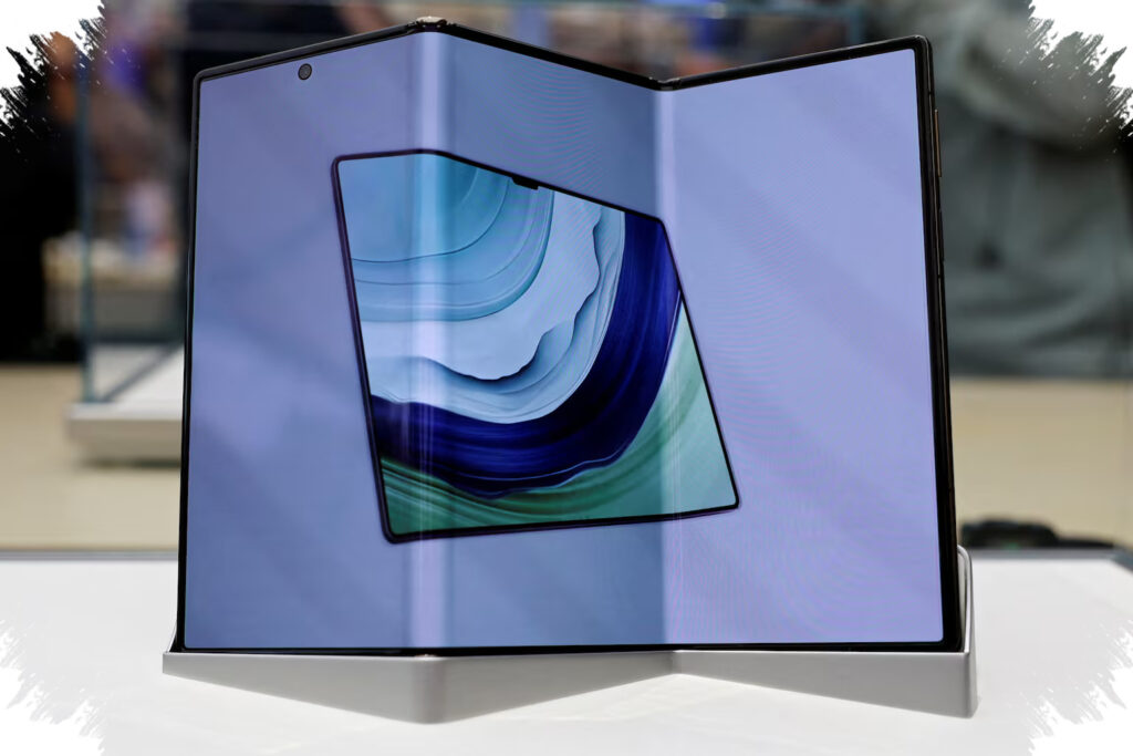 Huawei Mate XT 2 Siap Bawa Baterai Lebih Besar, Engselnya Juga Dibuat Lebih Kokoh