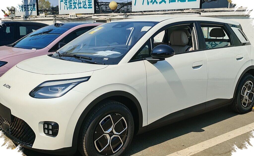 Aion UT Laku 242 Unit Sebulan, Kepercayaan Konsumen EV Masih Bertahan Kuat