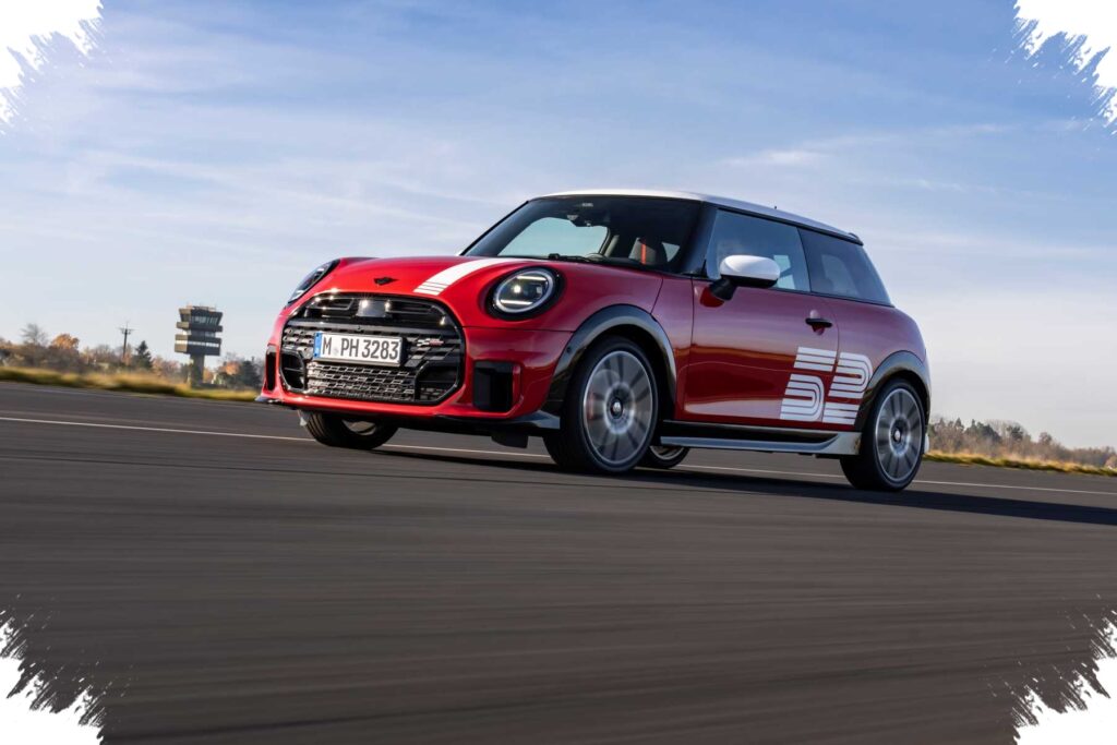 MINI 1965 Victory Edition Rayakan Kemenangan Legendaris, Cuma 16 Unit Untuk Indonesia