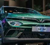 VinFast VF e34 Menggertak Pasar EV, SUV Listrik Rp283 Juta dengan Garansi Baterai Seumur Hidup VinFast VF e34 Menggertak Pasar EV, SUV Listrik Rp283 Juta dengan Garansi Baterai Seumur Hidup